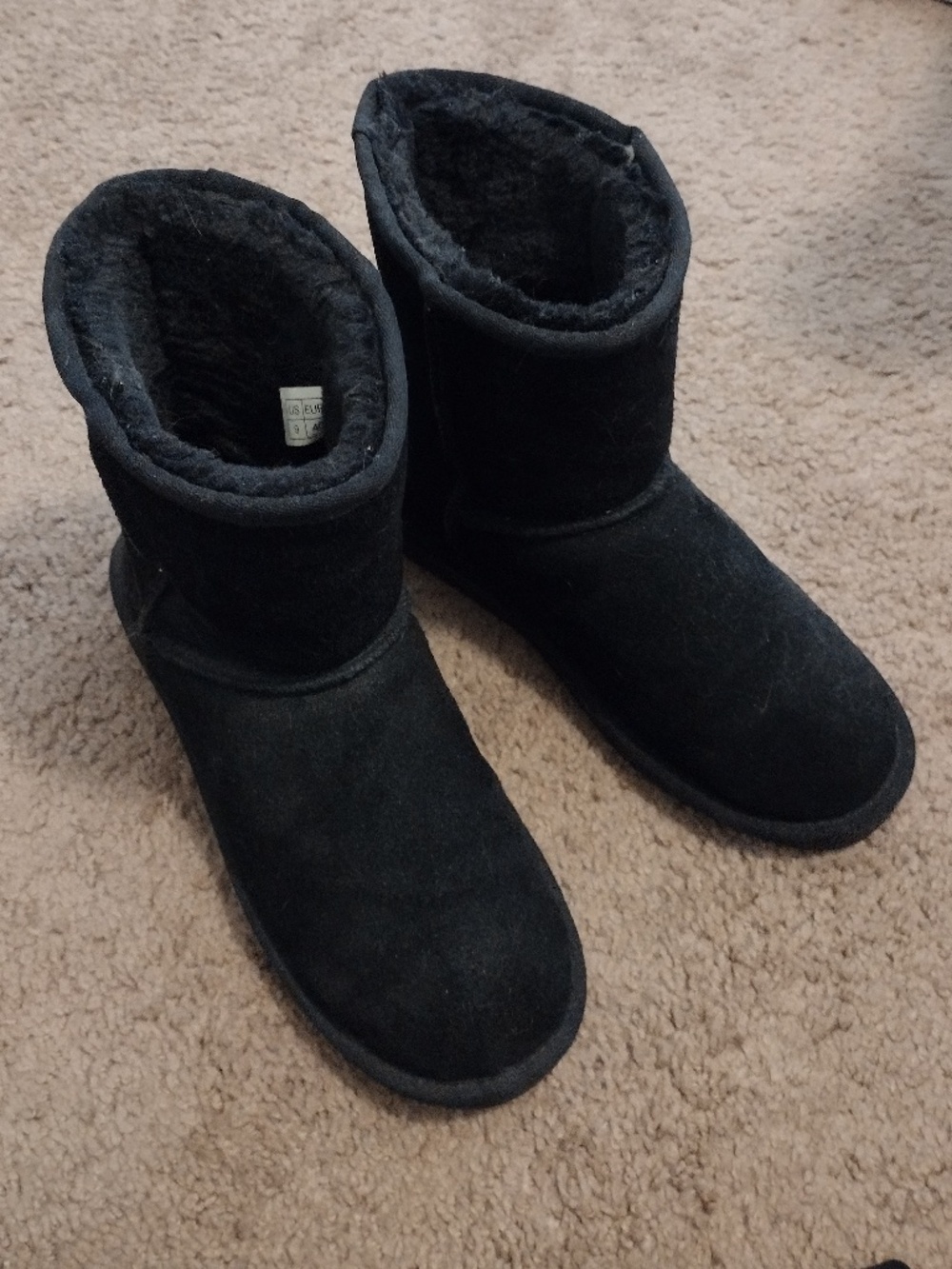 Pull On Black Ugg-Style Boots